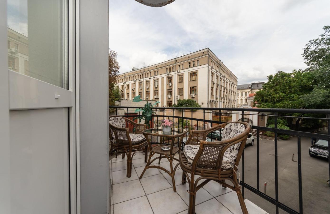 Mini-Hotel Guest Residence Kiev Exterior foto