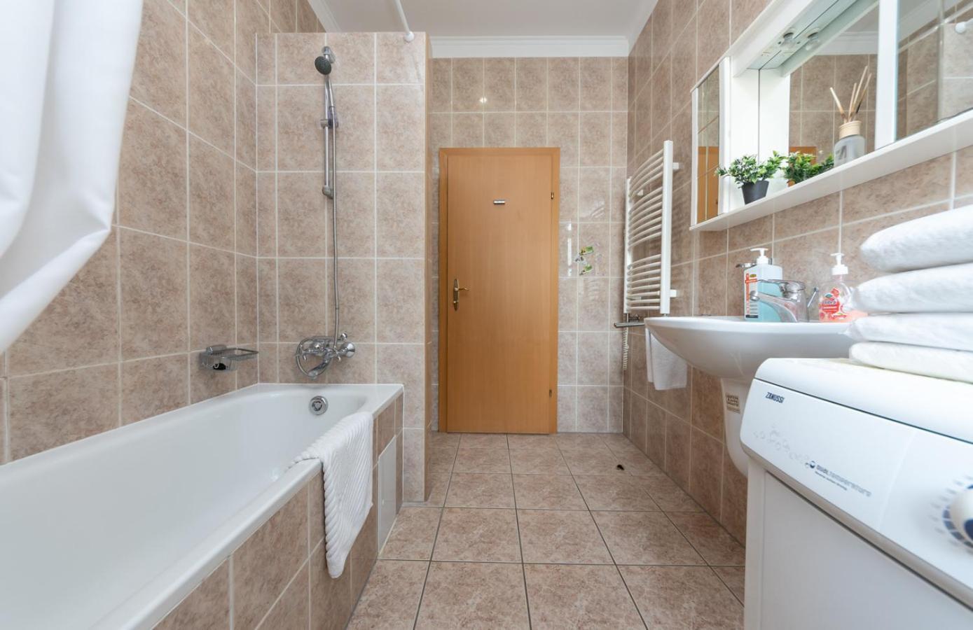 Mini-Hotel Guest Residence Kiev Exterior foto